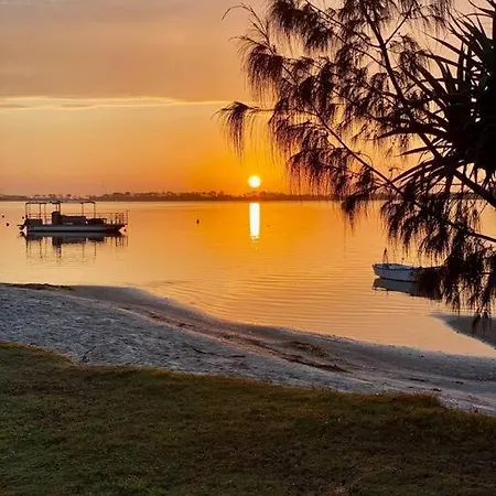 Ally'S Golden Beach Retreat! Caloundra Exterior photo