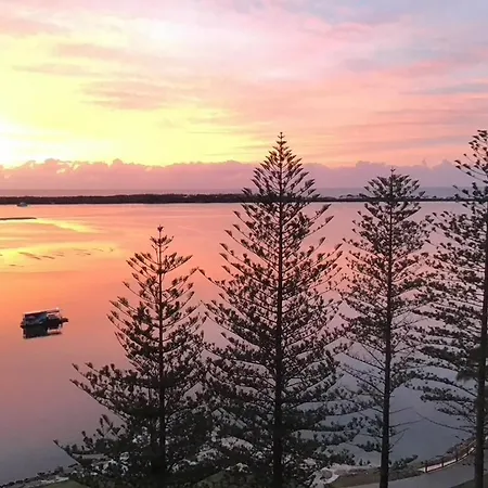 Ally'S Golden Beach Retreat! Caloundra Exterior photo