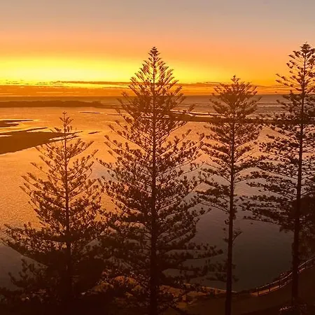 Ally'S Golden Beach Retreat! Caloundra Exterior photo
