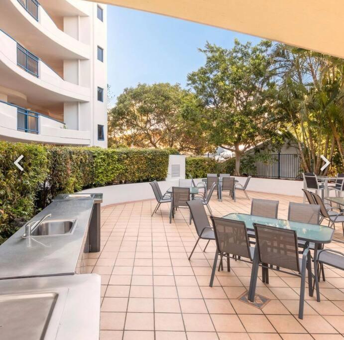 Ally's Golden Retreat! Caloundra