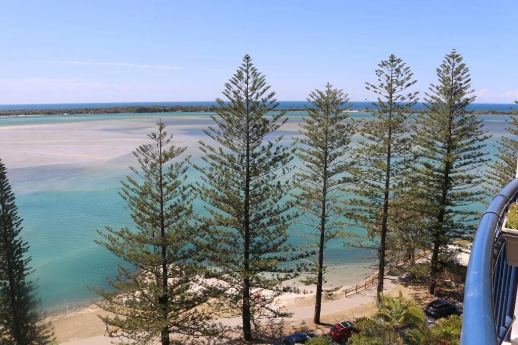 Ally's Golden Retreat! * Caloundra